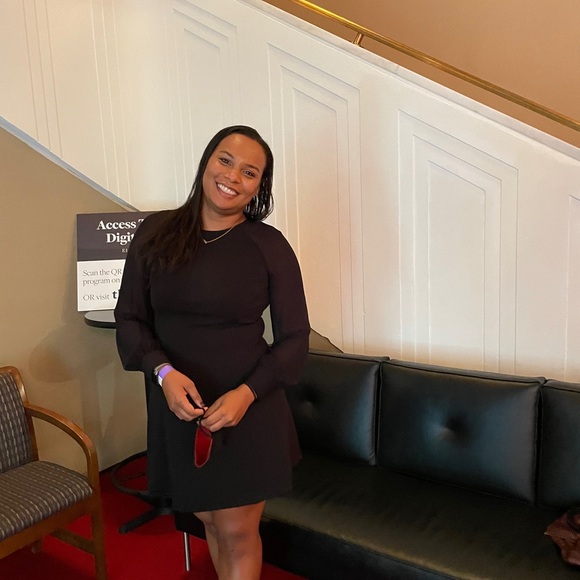 Meet your Posher, Cherizza - Picture 3 of 3